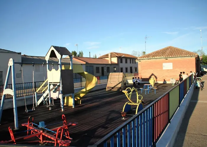 Postas Del Perionda Nyaraló *